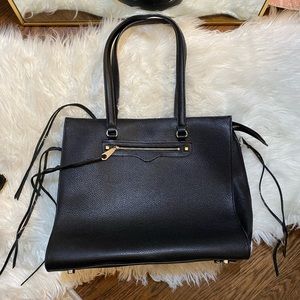 Rebecca Minkoff black purse in great condition!